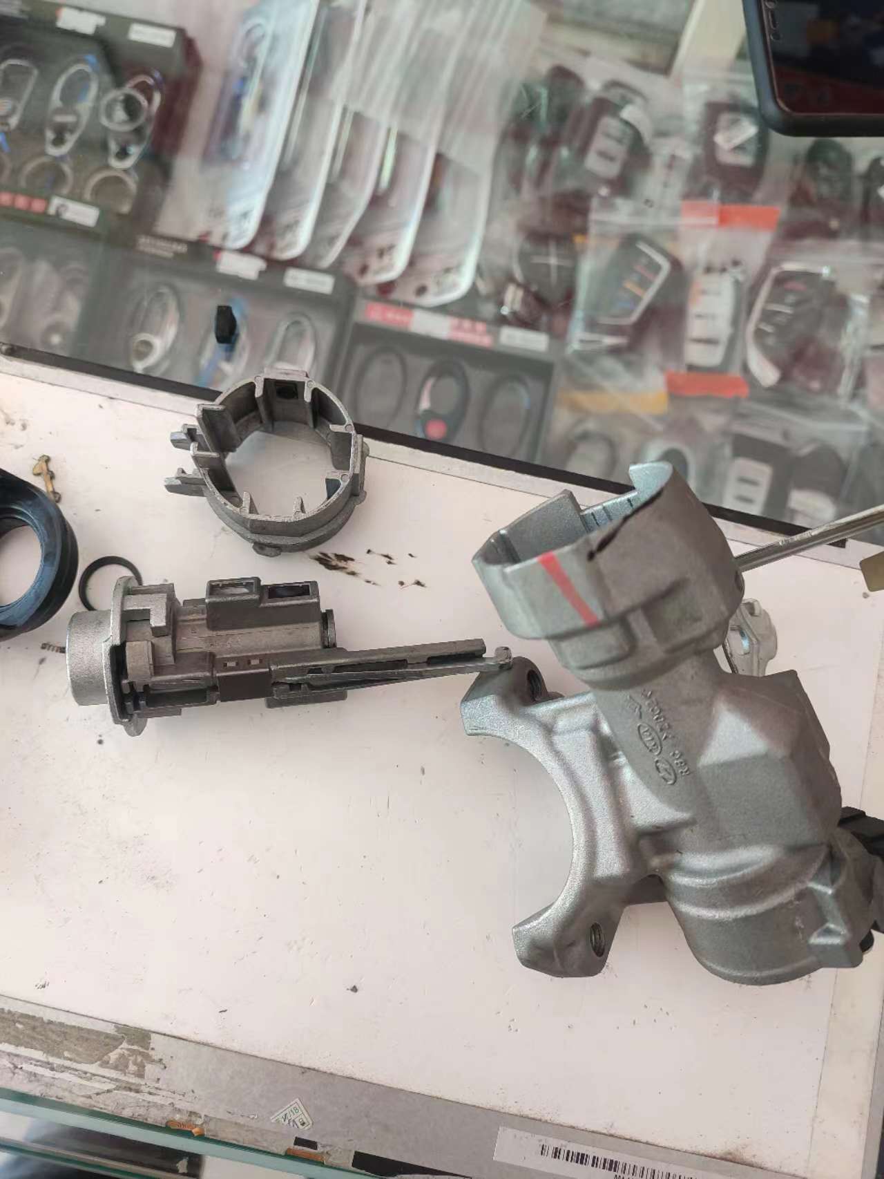 冠县现代瑞纳维修点火锁